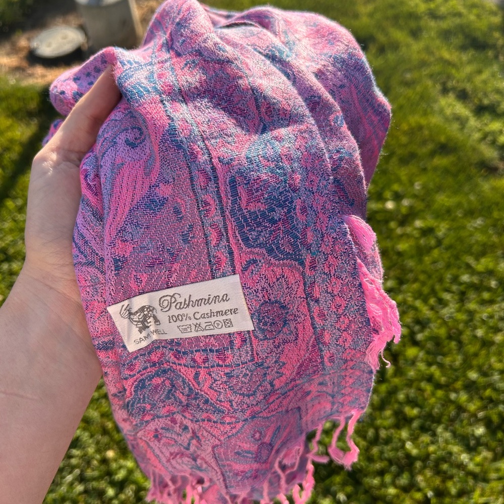 Pashmina Pink & Navy Paisley Cashmere Scarf